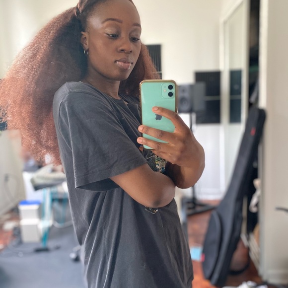 Meet your Posher, Bee - Picture 2 of 2